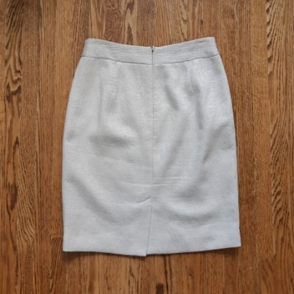 BR cream tulip skirt - Picture 2 of 4